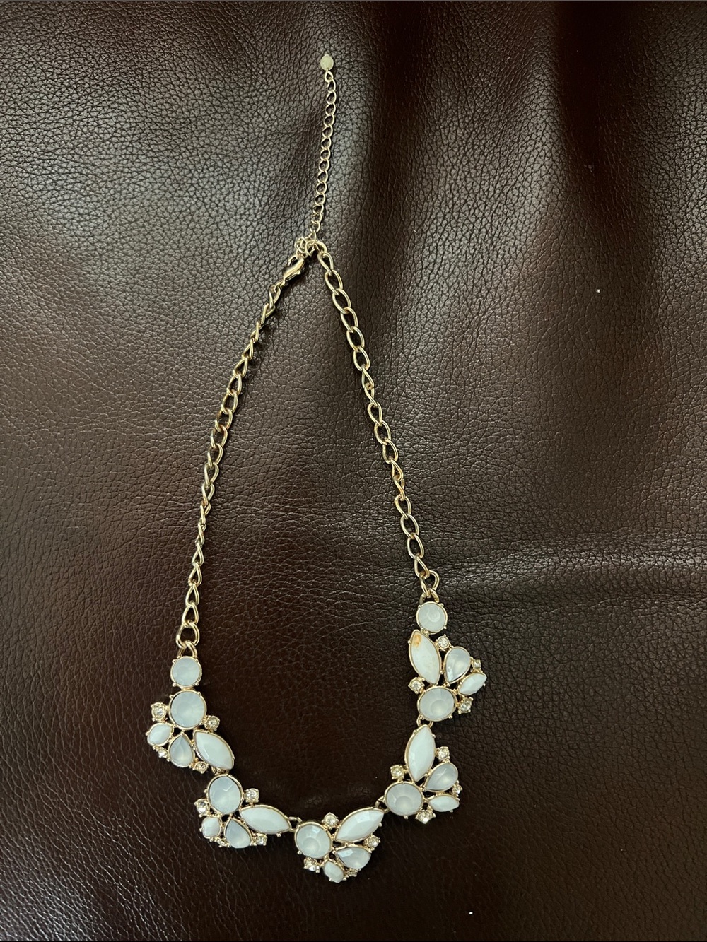 AVON Vintage Floral Clusters Necklace
